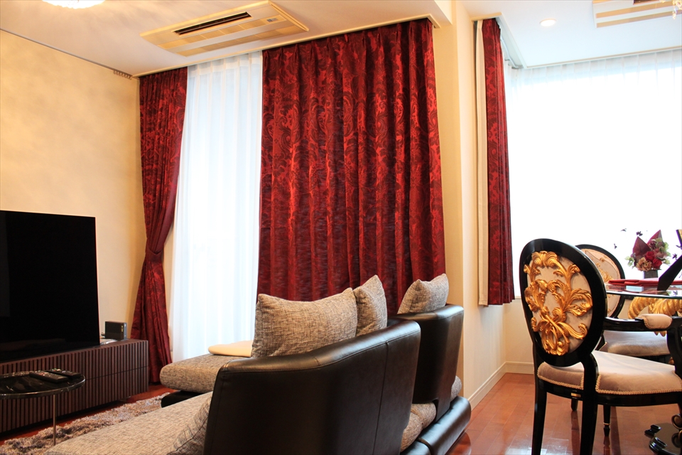 上質な生地は何も手を加えなくても十分な風格が漂いますね。