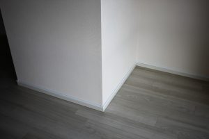 電動ロールスクリーン
