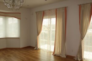 ヘム加工（縁取り）で挿し色を