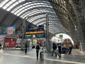 3. パリへ移動！